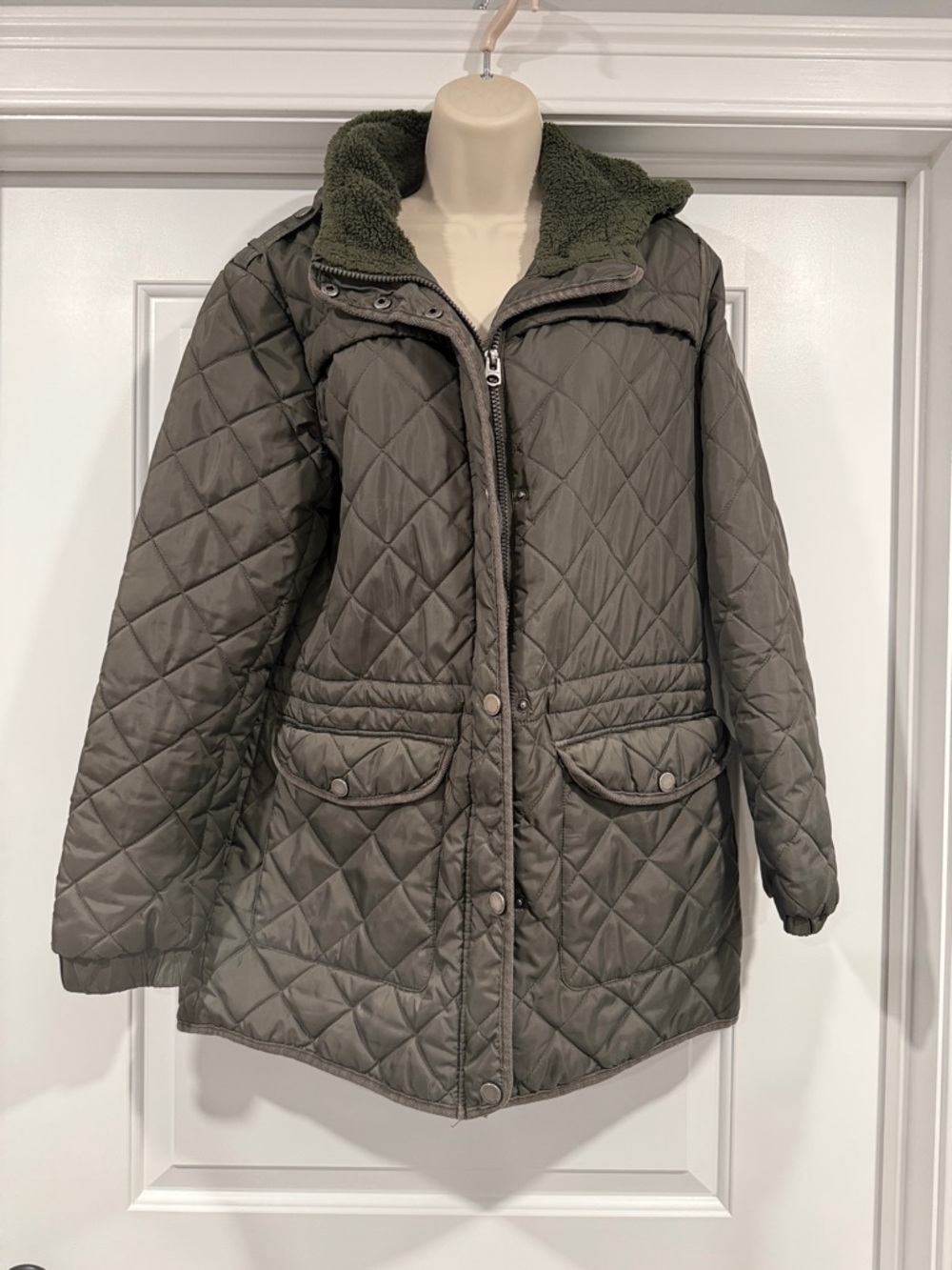 Lucky Brand Quilted Olive Green Women's Coat with Sherpa Collar, Large
